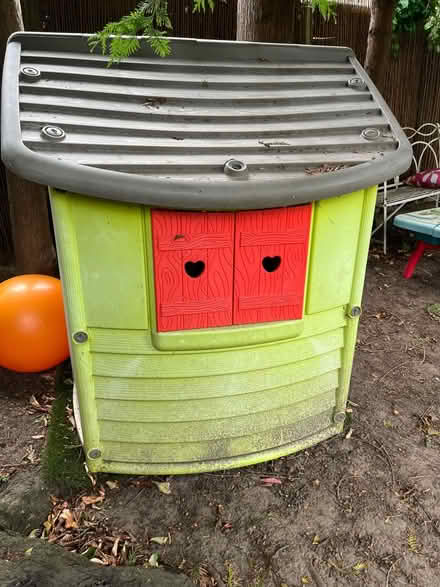 Photo of free Kids Wendy house (TW7) #2