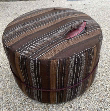 Photo of free footstool (West Oxfordshire OX28) #1
