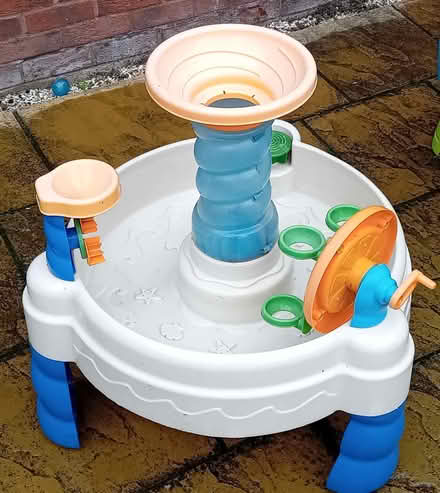 Photo of free Round play water table (Woosehill RG41) #1