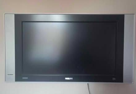 Photo of free Flat Screen TV (Redhill RH1) #1