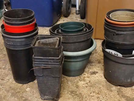 Photo of free Plastic plant pots (Cowley OX4) #1