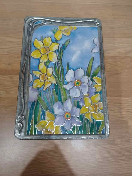 Photo of free Pretty metal tin (North Shields NE30) #1