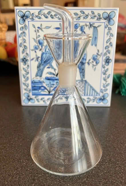 Photo of free Oil/vinegar dispenser thingie (Old Woking GU22) #1