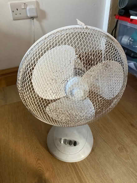 Photo of free Working desktop fan (Mangotsfield, BS16) #1