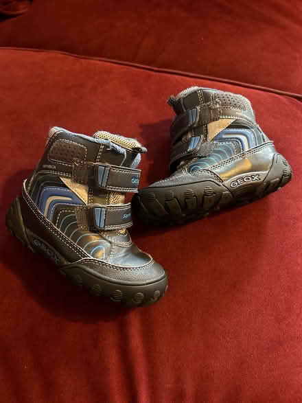 Photo of free Child’s winter boots - size 25 (Back Bay) #1