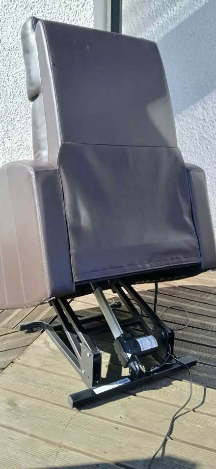 Photo of free Rise and recline chair (Beauchief S8) #2