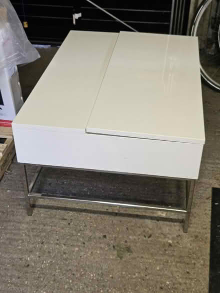 Photo of free Storage coffee table, White (Isleworth) #3