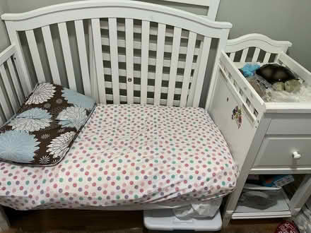 Photo of free 4 in 1 crib (New Rochelle) #1