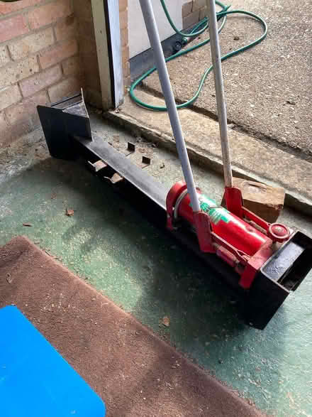 Photo of free Log splitter (Ashford, TN24) #2