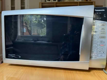 Photo of free Microwave (University Area RG1) #1