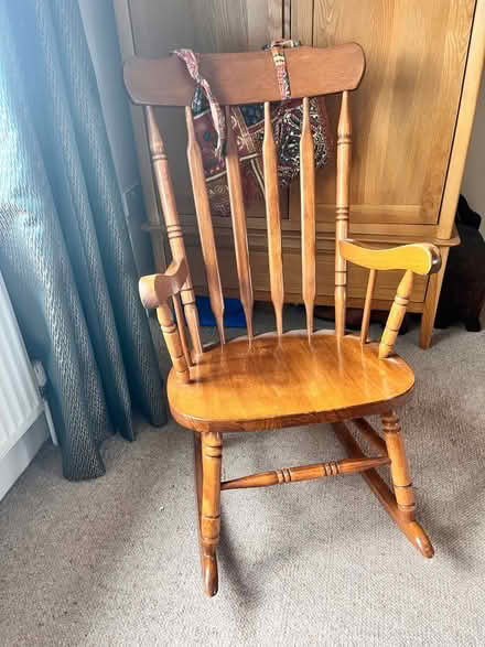 Photo of free Rocking chair (HG2) #3