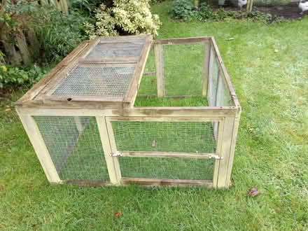 Photo of free rabbit run (Lasswade , EH18) #1
