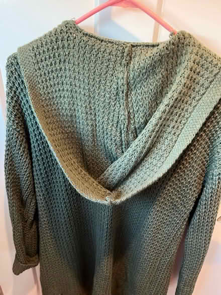 Photo of free Sweater (94304) #3