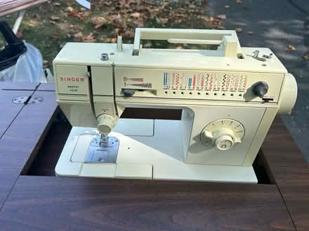 Photo of free Singer sewing machine Merritt 4538 (Dutch neck) #1