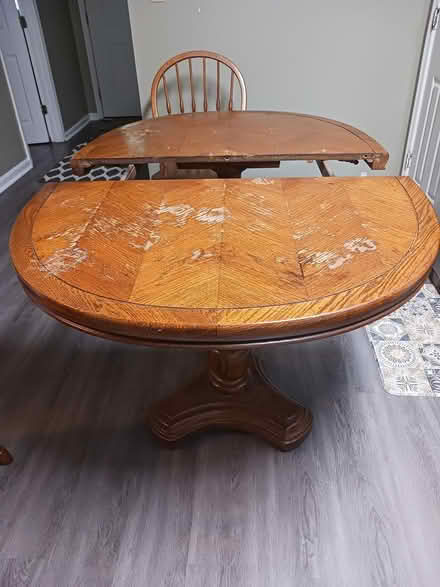 Photo of free Solid Oak Table & chairs (30083) #4