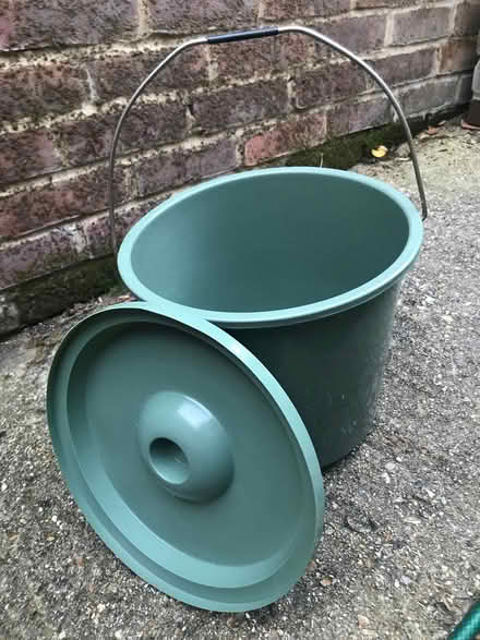 Photo of free Plastic bucket with lid (Chesham HP5) #2