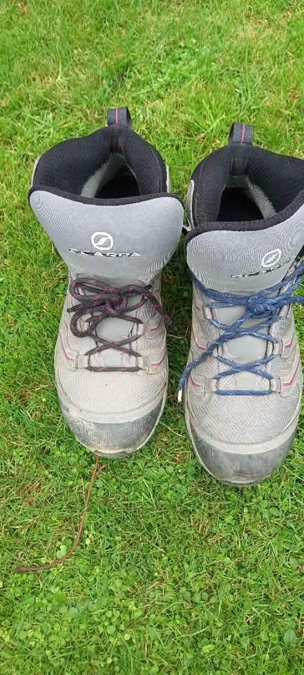 Photo of free Hiking Boots (CT2) #1