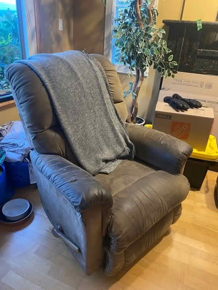 Photo of free Arm chair with foot rest (W10th and Highbury) #2