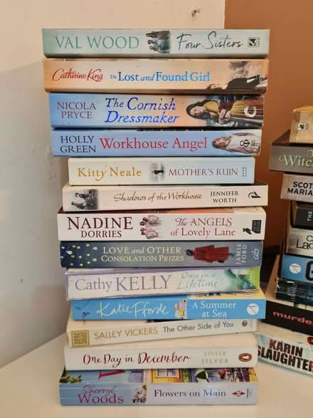 Photo of free Books, board games, guitar lessons CD (Tottenham N17) #4