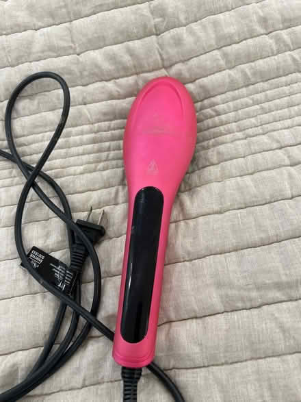 Photo of free Hair straightener brush (Kentlands in Gaithersburg) #2