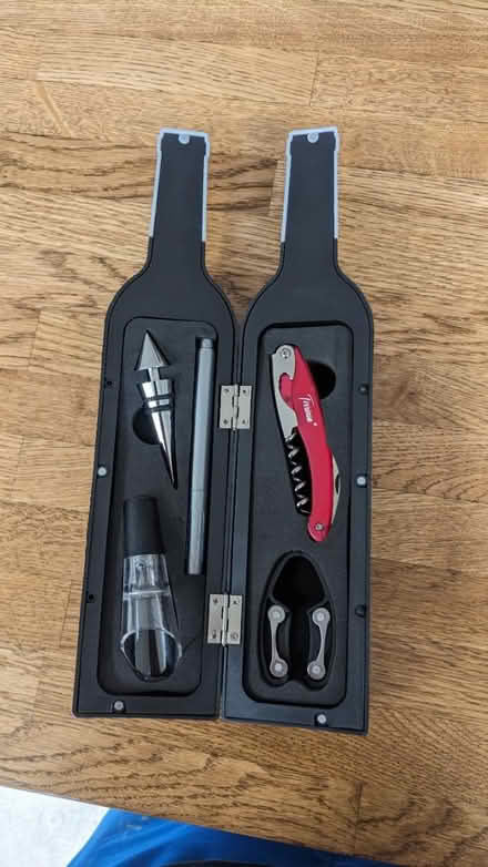 Photo of free Wine opening set (Priestwood, Bracknell RG42) #1