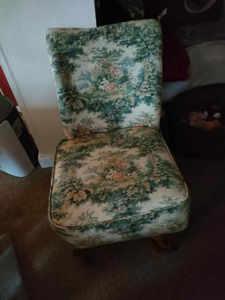 Photo of free Small chair (EH4) #1