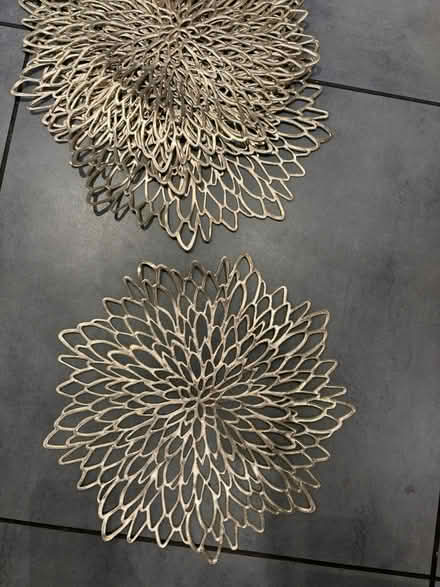 Photo of free 6 plastic place mats (Kenilworth CV8) #1