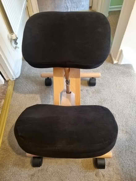 Photo of free Kneeling chair UPCYCLING PROJECT ONLY (Barnard's Green WR14) #4