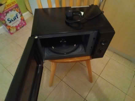 Photo of free Microwave Oven (Havant PO9) #4