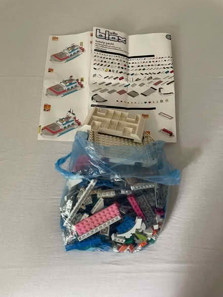 Photo of free blox and lego (Tottenham N17) #2