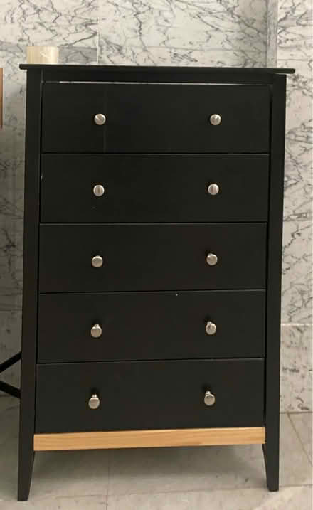 Photo of free Black 5 drawer dresser (Financial District 10005) #1