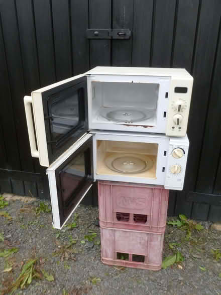 Photo of free Microwaves (Llandyssil SY15) #2