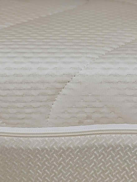 Photo of free Single mattress like new (Petersfield GU31) #4