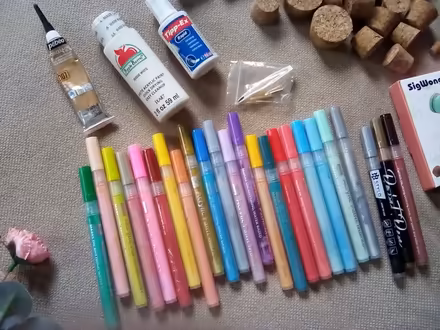 Photo of free crafting supplies (Shepherds Bush W12) #2