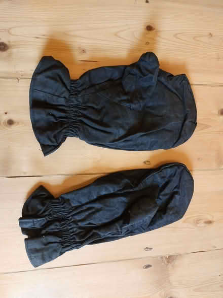 Photo of free Motorcycle mits (Divinity Road OX4) #1