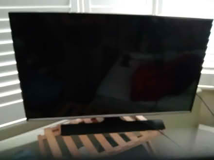 Photo of free Samsung TV NOT a smart TV (Eastbourne BN20) #1