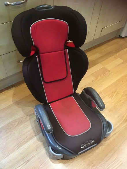 Photo of free Graco car child seat, for 15-36 kilos (The Inch EH16) #1