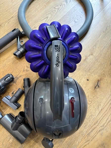 Photo of free Dyson hoover DC39 (broken) (Watford WD17) #1