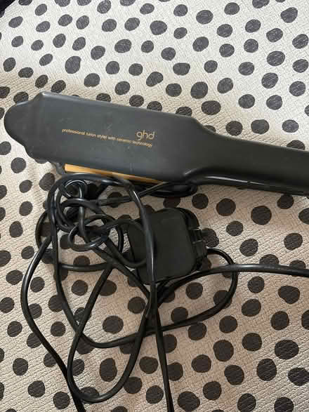 Photo of free GHD wide hair straighteners (Battersea) #1
