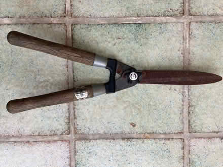 Photo of free Garden shears (Lower Bevendean BN2) #1