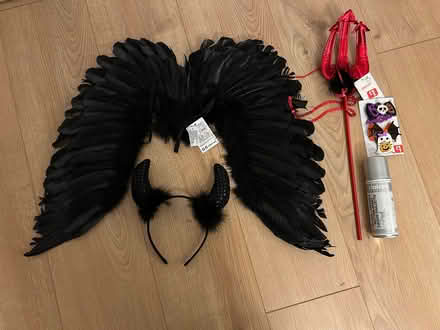Photo of free Claire’s Halloween items (Haresfinch WA11) #1