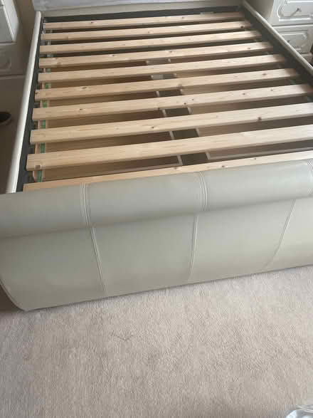 Photo of free 5ft sleigh bed NO MATTRESS..damaged (Dunstable lu6) #1