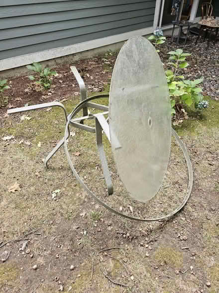 Photo of free Patio table (Marlboro mass) #1