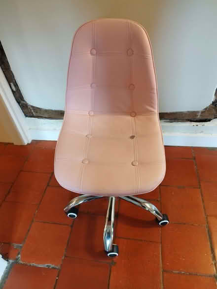 Photo of free Pink desk chair (Hurst Golf Course RG41) #1