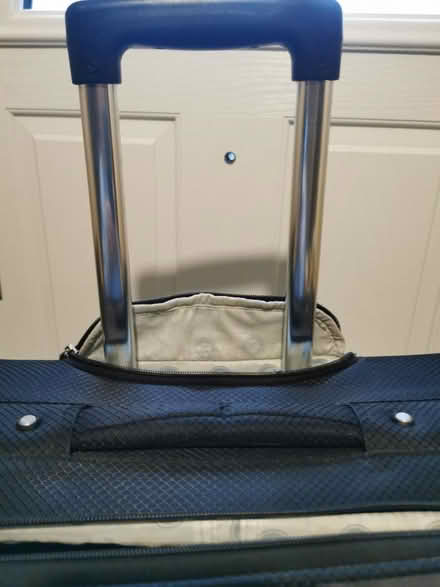 Photo of free Black case (Haresfinch) #2