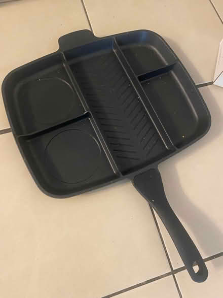 Photo of free Multi section breakfast pan (CH62) #1