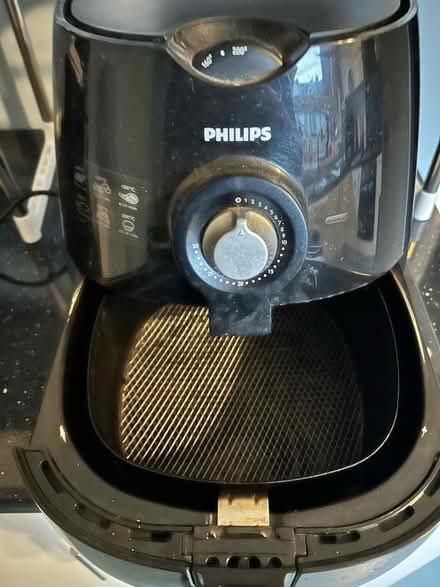 Photo of free Phillips air fryer (Portsmouth) #3