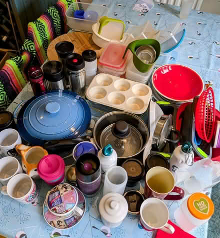 Photo of free Huge kitchen collection (Matlock DE4) #1