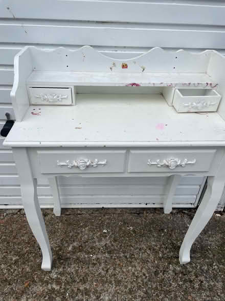 Photo of free Dressing Table (Portsea) #1