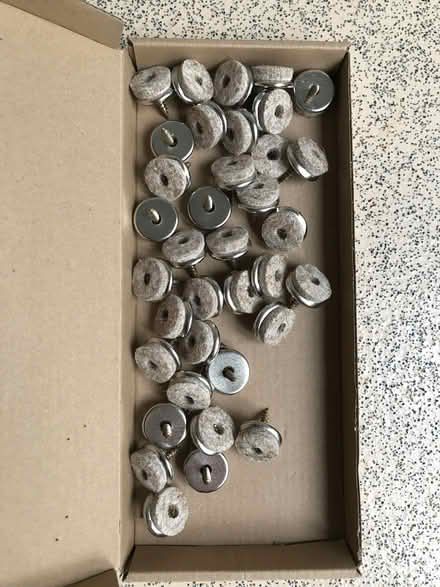 Photo of free floor protectors wood chairs (N16) #3